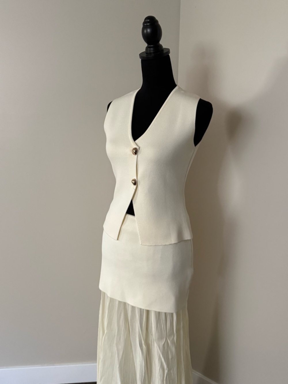 Zara Cream Knit Set - Picture 3 of 9
